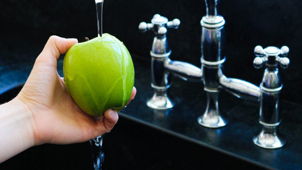 The Best Way To Wash Fruit And Vegetables 2963