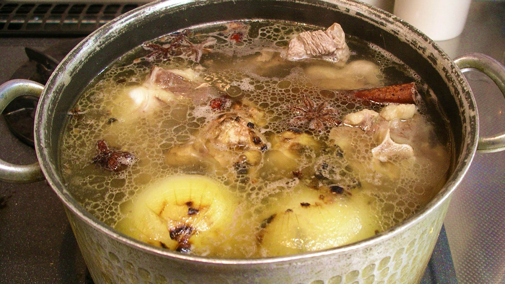 concerns-about-bone-broth-and-lead-contamination