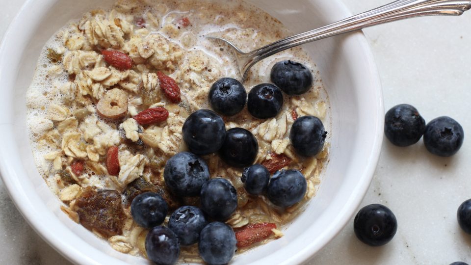 What Is the Difference Between Rolled Oats and Steel-Cut Oats?