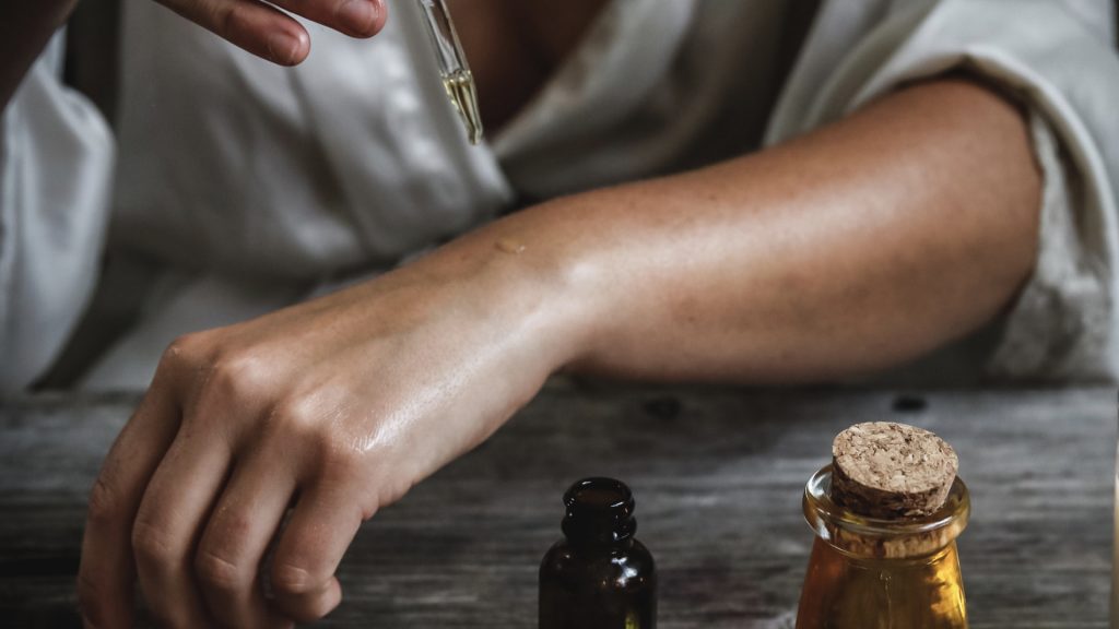 What's Best for Eczema Coconut Oil vs. Mineral Oil vs. Vaseline