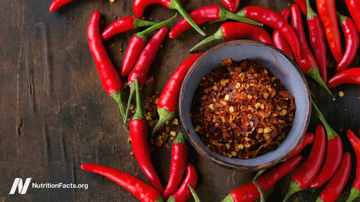Red pepper and red pepper flakes