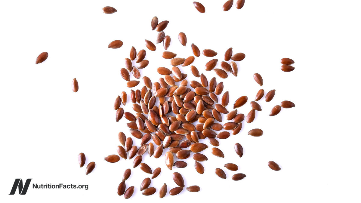 Fighting Inflammation with Flaxseeds 