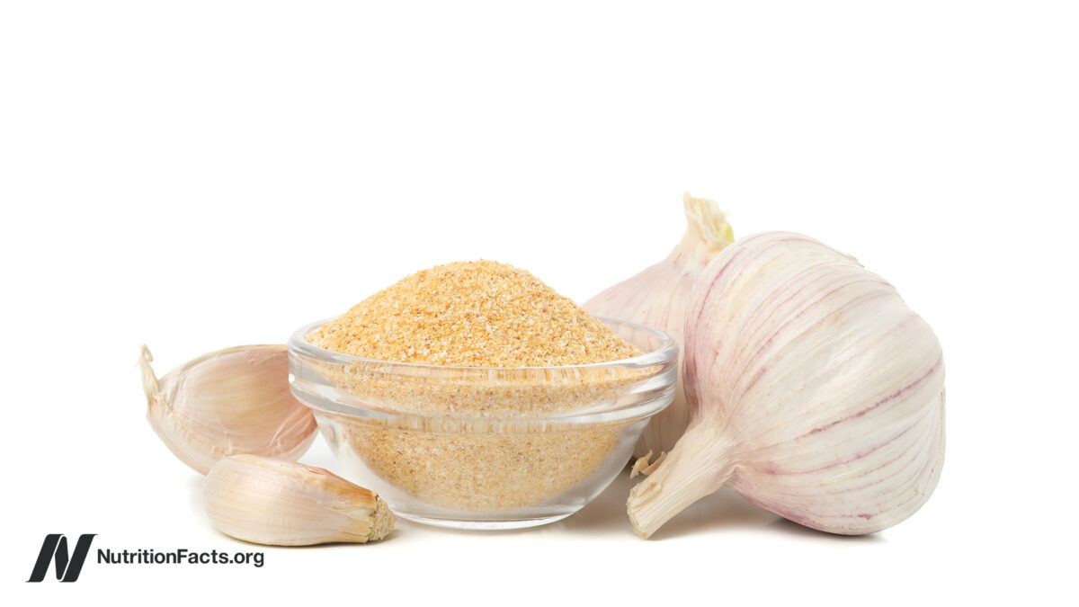 The Pros of Garlic Powder for Heart Disease 
