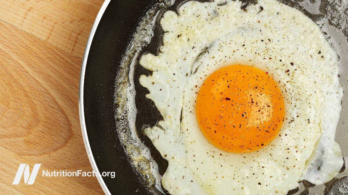 Fried egg on a skillet