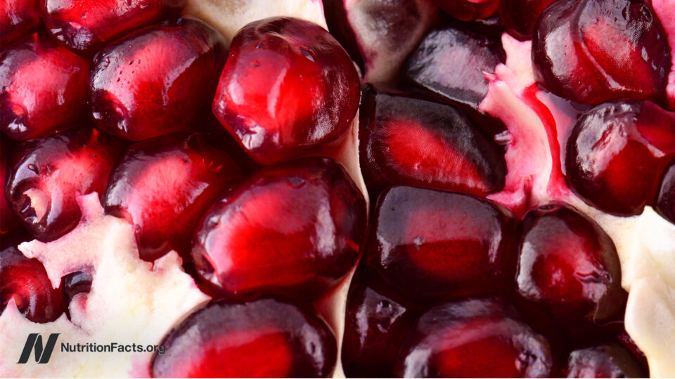 Do Pomegranates Live Up to Health Claims?
